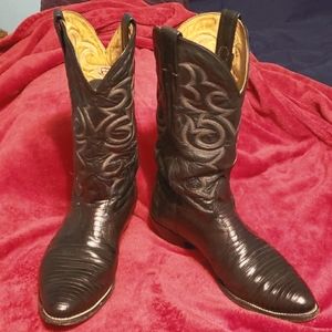 NOCONA BOOTS 10 1/2 E